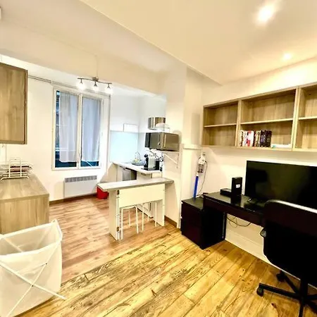 Quartier Prise Des Carmes 아파트